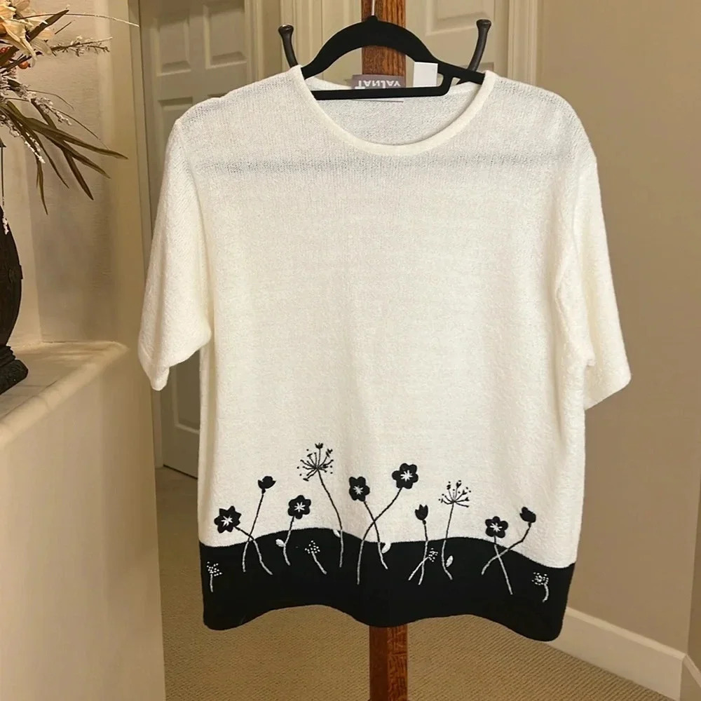 Vintage Tanjay Knit Sweater Medium